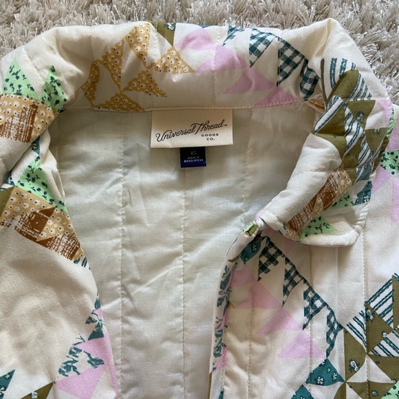 Patterned quilt jacket - Picture 2 of 3
